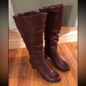 Women’s Red Man Made Leather Boot. Size 10